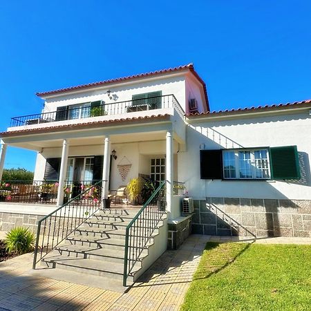 Moro'S Friends House - Cascais Bed and Breakfast Exterior foto